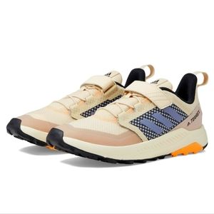 NIB Adidas Big Kids Size 6.5